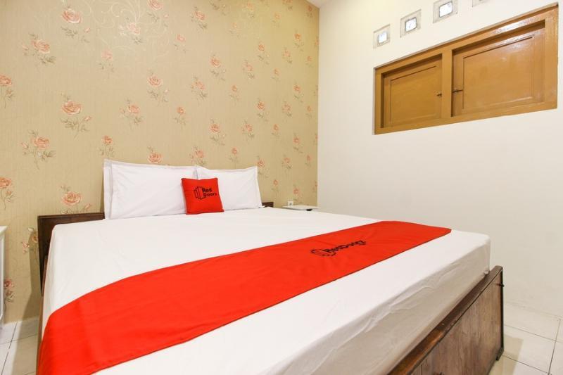 Reddoorz Near Rs Sarjito Yogyakarta Hotell Exteriör bild